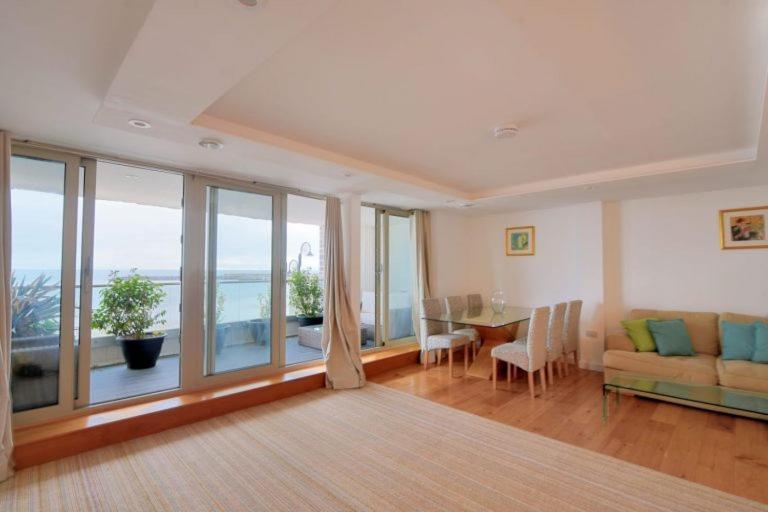 Largigi Offering Two Amazing Panoramic Sea Front Apartments Lyme Regis Exterior photo