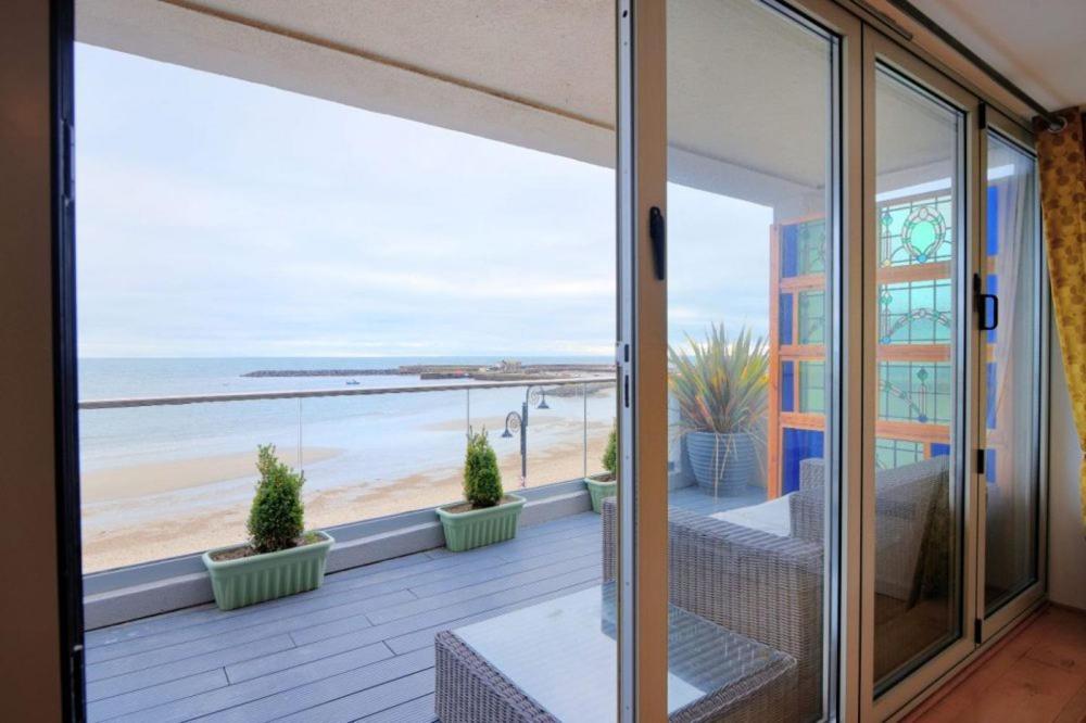 Largigi Offering Two Amazing Panoramic Sea Front Apartments Lyme Regis Exterior photo
